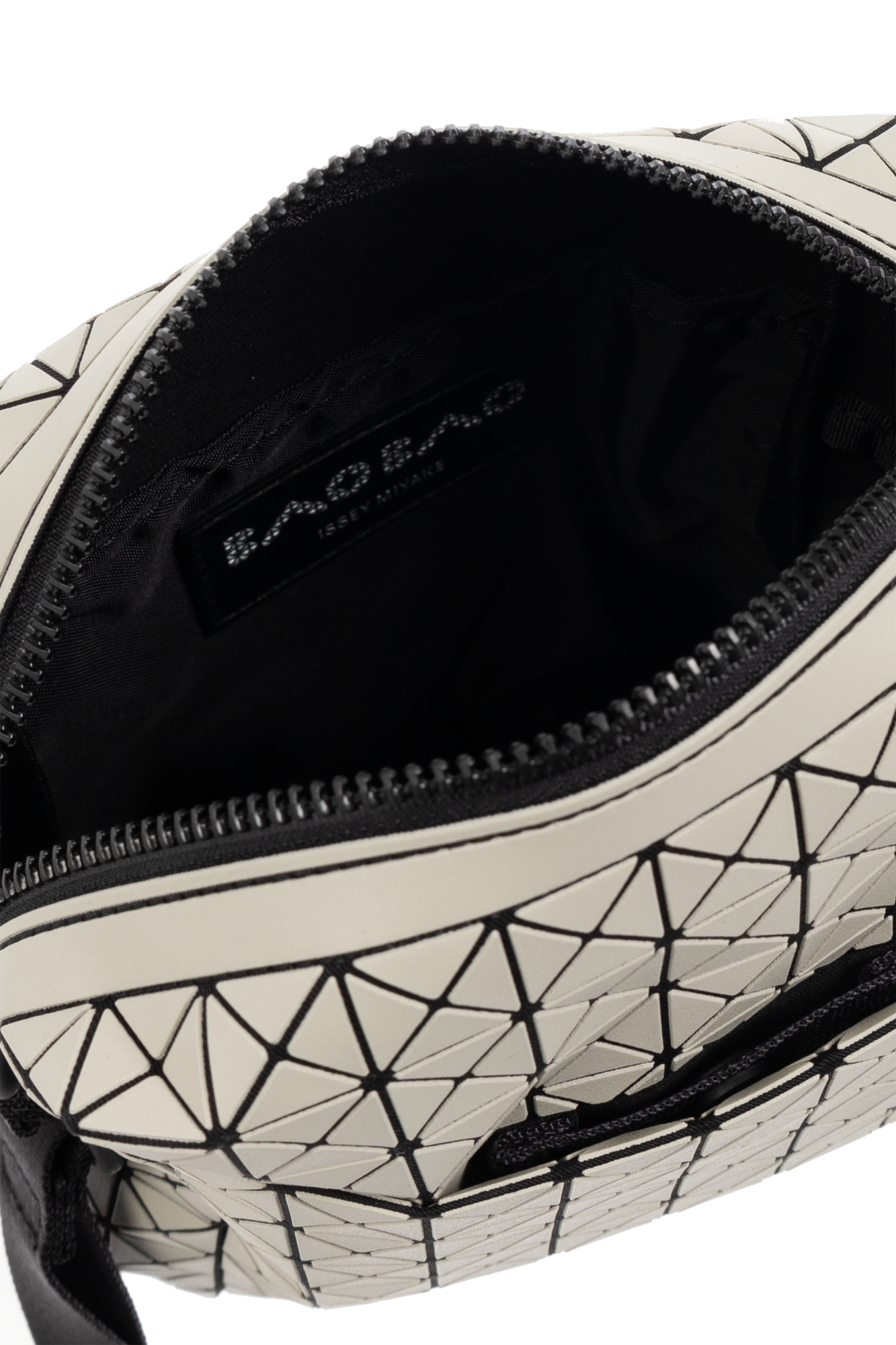 ショルダーバッグ BAO BAO ISSEY MIYAKE Men Shoulder bag Beige BB57AG123 47 Bao Bao Issey Miyake Shoulder bag | Men's Bags | Vitkac